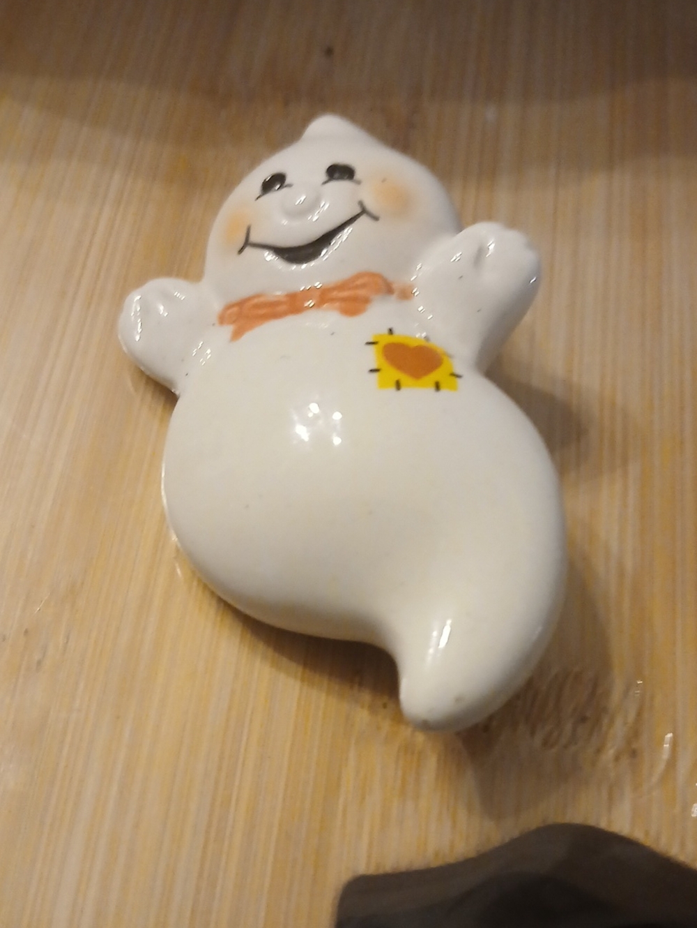 Hallmark Ceramic Ghost Halloween Pin L211